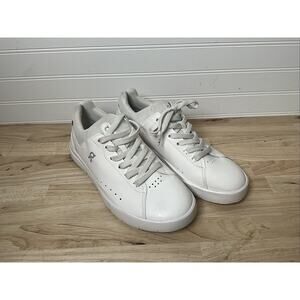 Women's 7.5 On Cloud The Roger Advantage Lace Up Tennis Shoes All White